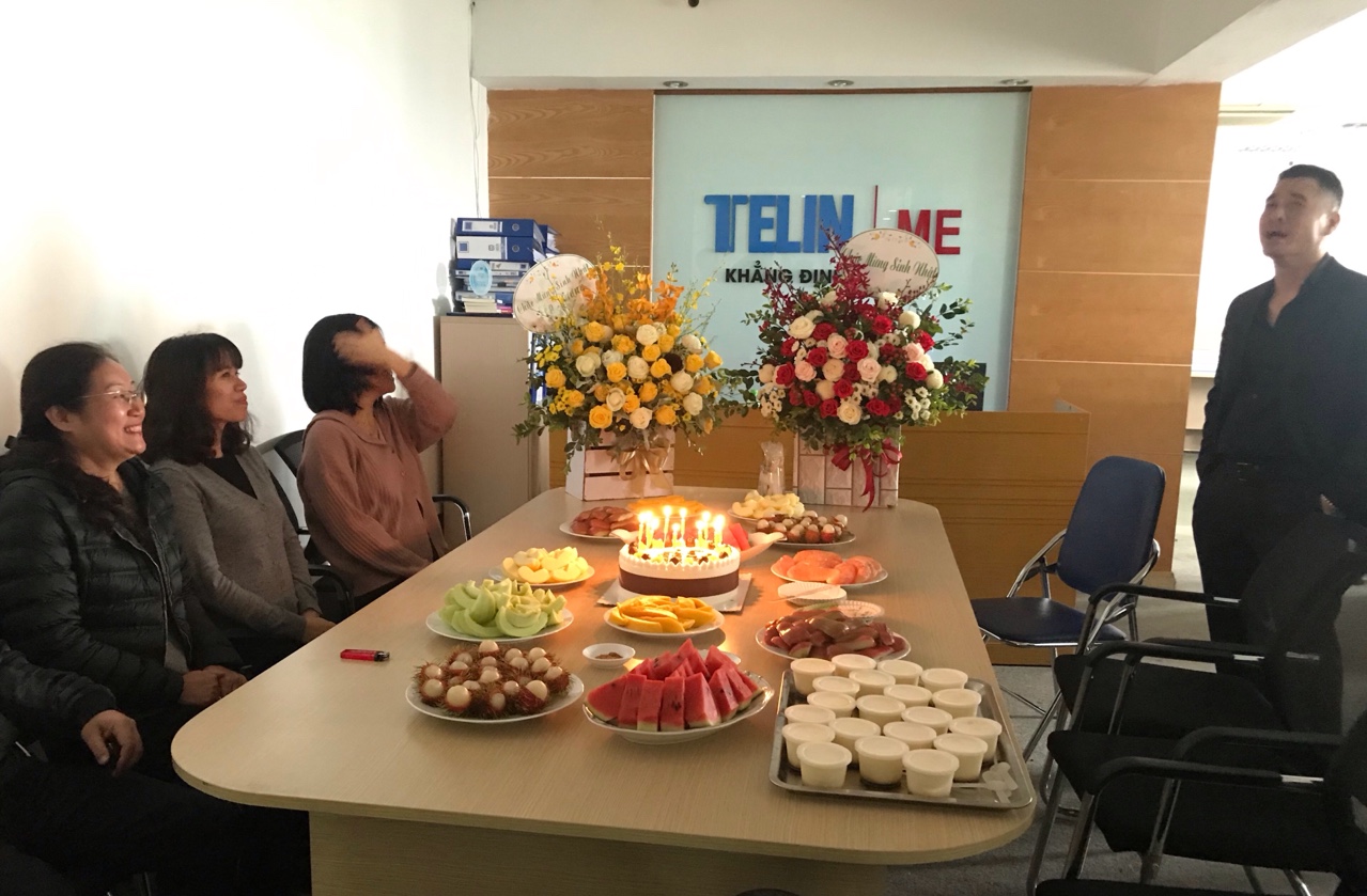 Bữa tiệc liên hoan Mừng sinh nhật Giám đốc Công ty Cổ phần cơ điện Telin - Ông Nguyễn Triều Dương